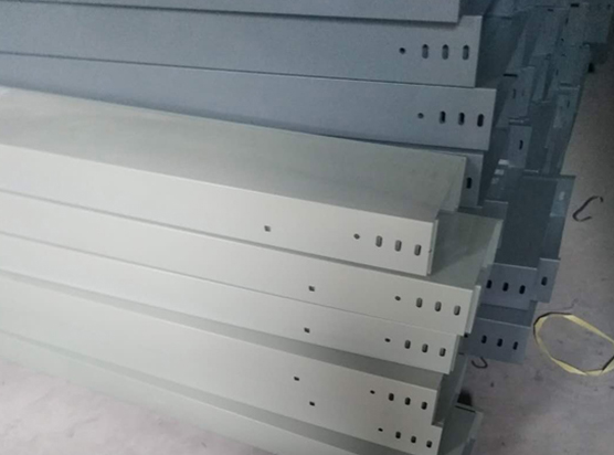 槽式電纜橋(qiáo)架